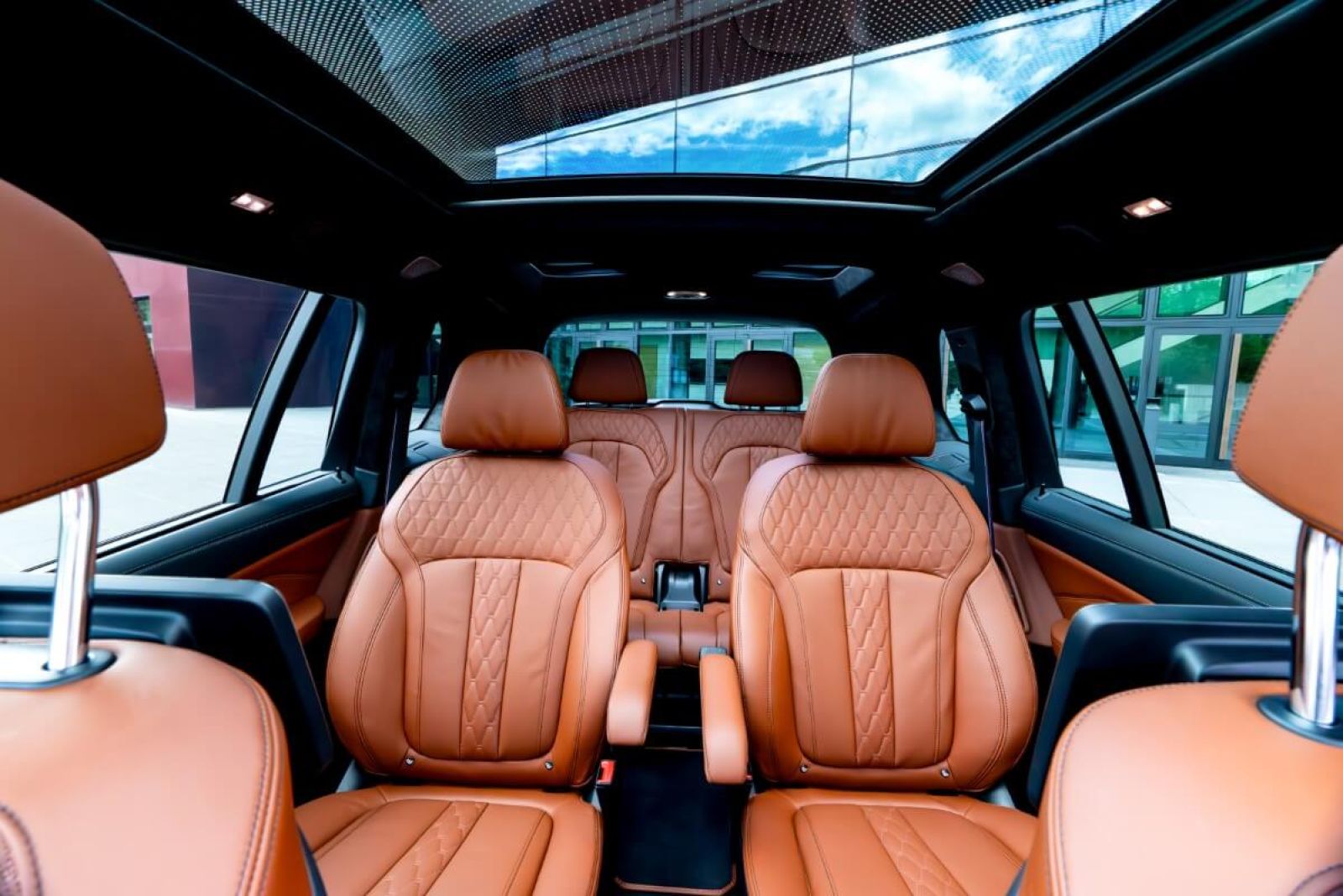 SUV BMW X7 M60i xDrive Innenansicht hinten.